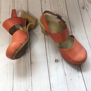 🌻 Dansko Salmon Pink Heel Clog Mules